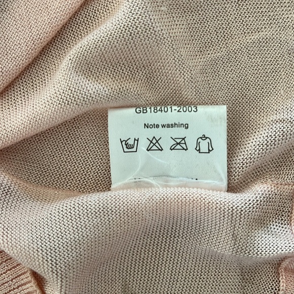 VGUC MaxMara weekend 100% silk short sleeve sweater with floral centre panel - Picture 8 of 8